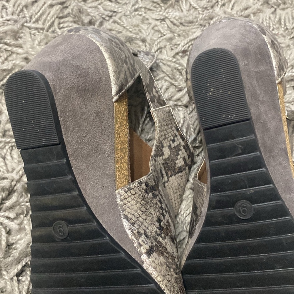 Wedges - Picture 6 of 9